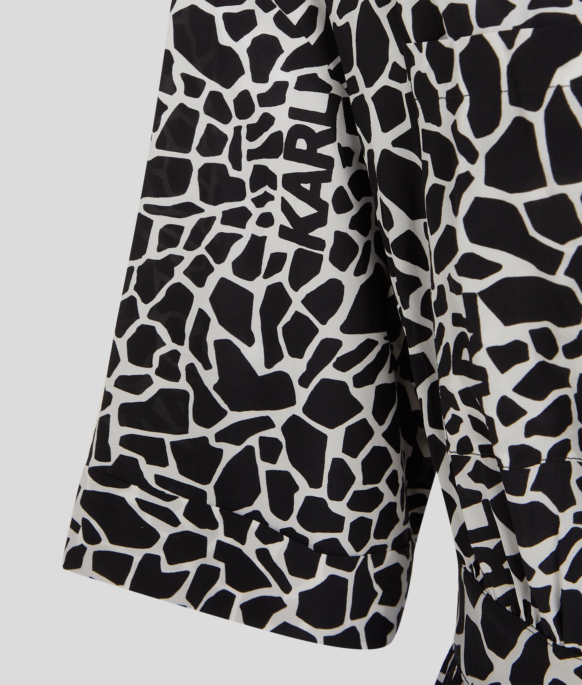 (image for) Reliable Giraffe-Print Jumpsuit